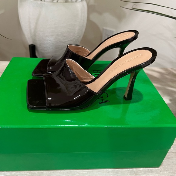 Bottega Venetta glossy high heel slides - Picture 2 of 4